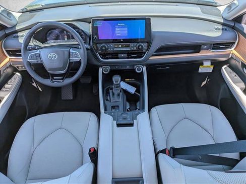 New 2026 Toyota Grand Highlander AWD image 14