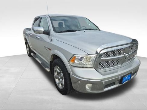 Used 2017 RAM 1500 Laramie w/ Convenience Group image 3
