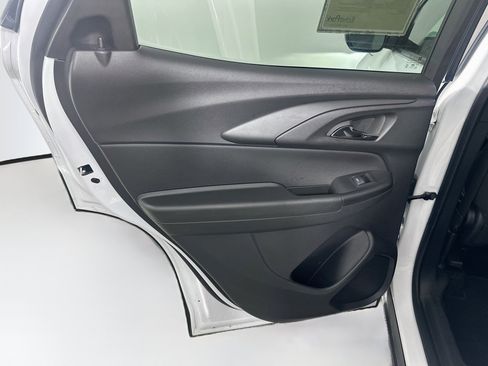 Used 2025 Chevrolet TrailBlazer LT FWD image 24