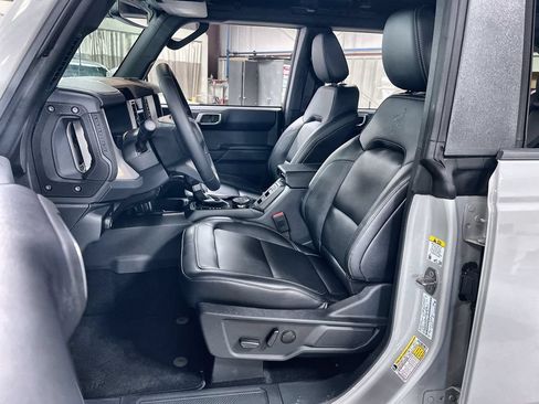 Used 2026 Ford Bronco Outer Banks w/ Sasquatch Package AWD/4WD image 13