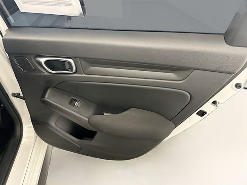 Used 2025 Honda Civic Sport image 30