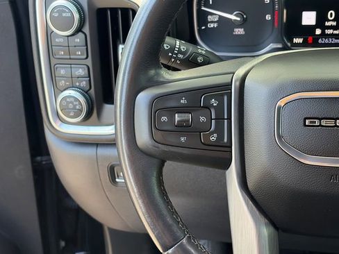 Used 2021 GMC Sierra 1500 Denali w/ Denali Ultimate Package AWD/4WD image 24