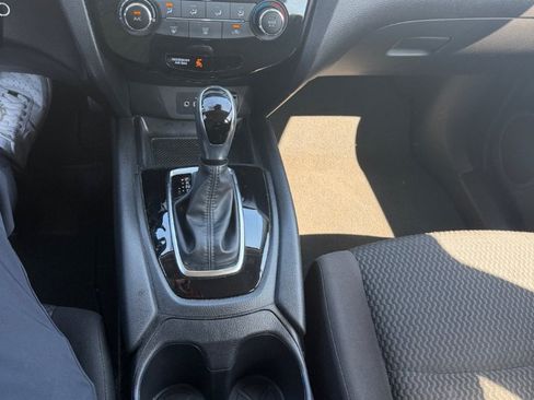 Used 2020 Nissan Rogue Sport S w/ Appearance Package FWD image 14