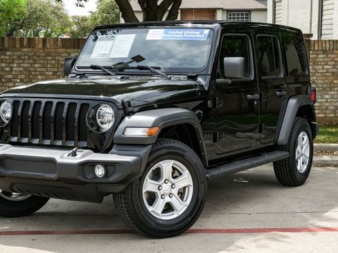 Used 2022 Jeep Wrangler Unlimited Sport w/ Sun And Sound Package image 13