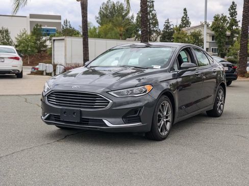 Used 2020 Ford Fusion SEL FWD image 8