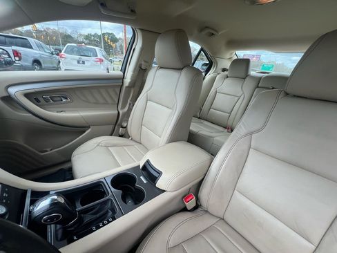 Used 2018 Ford Taurus SEL w/ Equipment Group 201A image 27