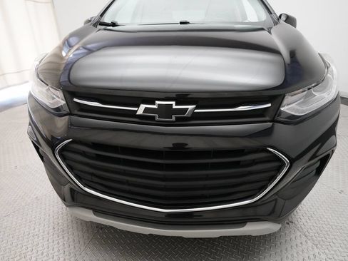 Used 2020 Chevrolet Trax LT FWD image 21