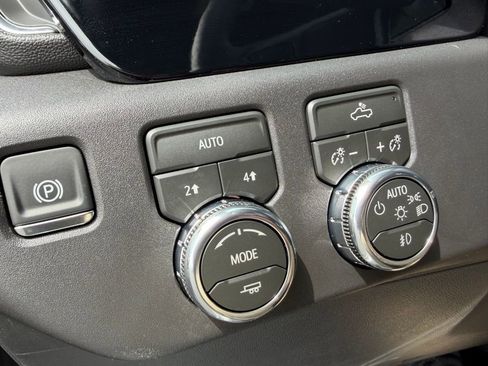 New 2026 GMC Sierra 1500 Elevation image 27