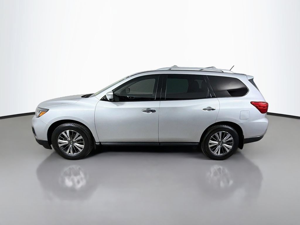 Used 2018 Nissan Pathfinder SL FWD image 9