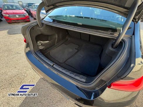 Used 2024 BMW 330i xDrive Sedan image 19