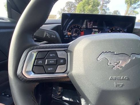 Used 2024 Ford Mustang Coupe RWD image 31