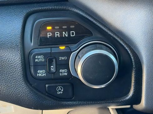 Used 2019 RAM 1500 Big Horn AWD/4WD image 33
