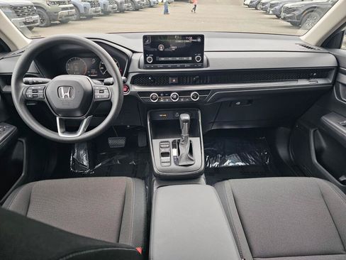 Certified 2025 Honda CR-V LX image 21