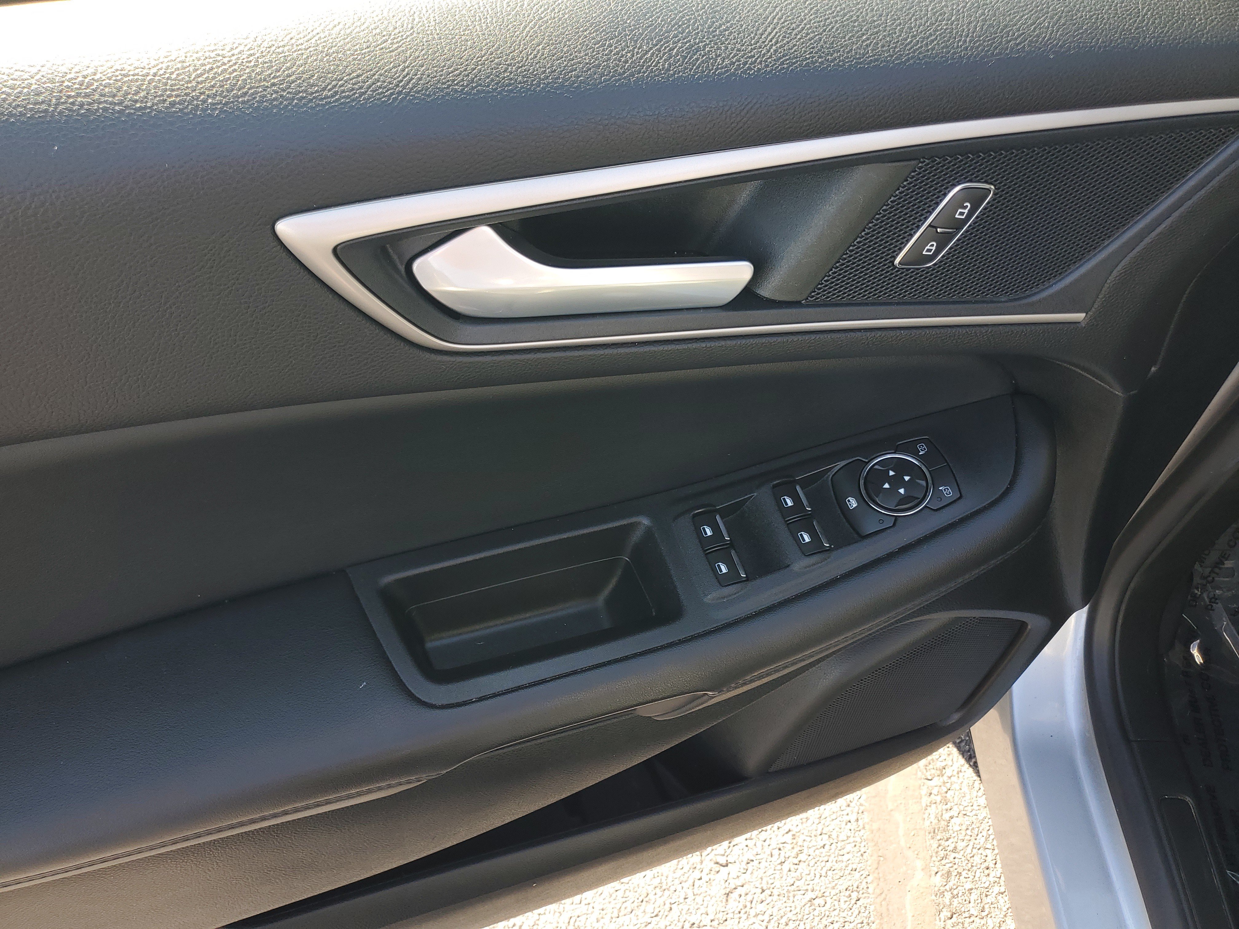 Used 2022 Ford Edge SEL w/ Convenience Package AWD/4WD image 22