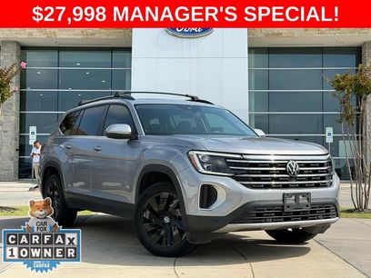 Used 2024 Volkswagen Atlas SE w/ Panoramic Sunroof Package