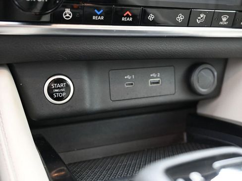 Used 2023 Nissan Rogue SL w/ SL Premium Package FWD image 27
