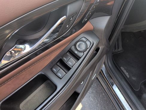 Used 2019 Chevrolet Traverse High Country AWD/4WD image 12