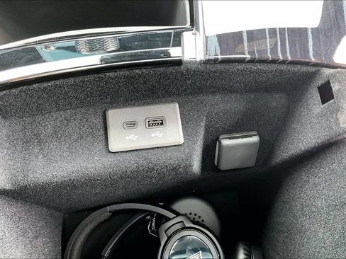 Used 2025 Cadillac Escalade Sport w/ LPO, ONYX Package AWD/4WD image 26