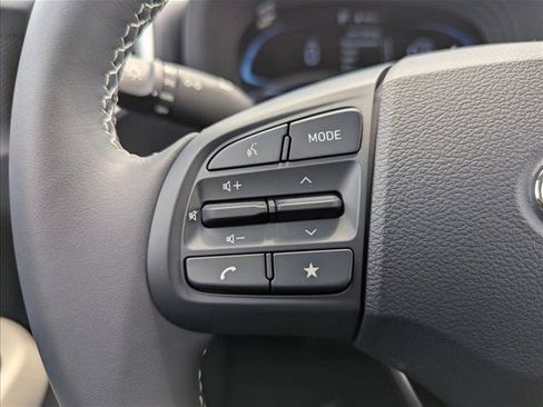 New 2026 Hyundai Venue SEL FWD image 13