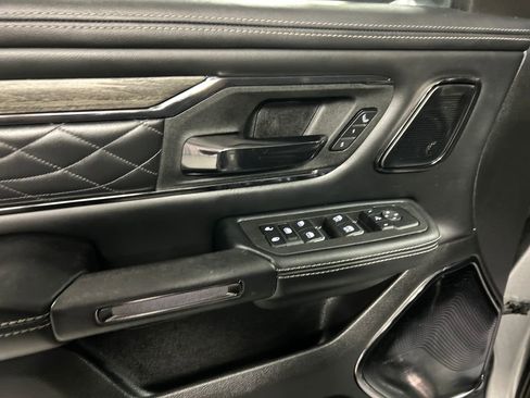 Used 2025 RAM 1500 Limited AWD/4WD image 14