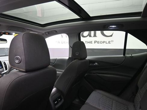 Used 2024 Chevrolet Equinox LT image 24