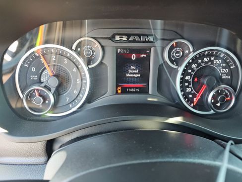Used 2026 RAM 2500 Big Horn AWD/4WD image 3