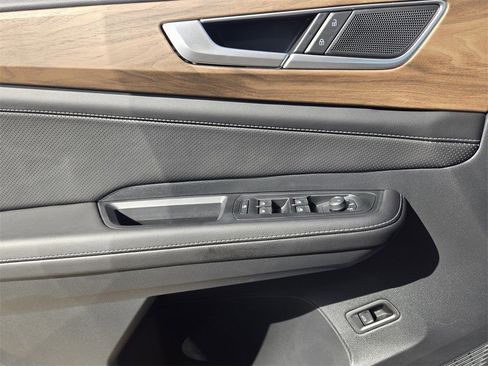 New 2026 Volkswagen Atlas SE image 18