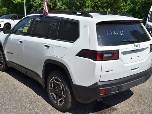 New 2026 Jeep Cherokee Laredo AWD/4WD image 6