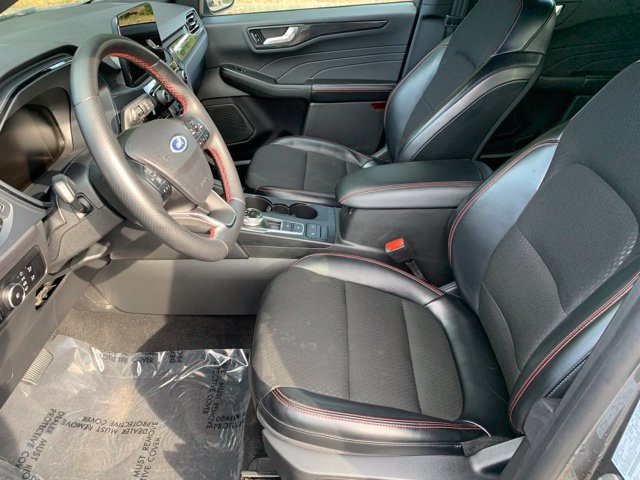 Used 2025 Ford Escape ST-Line Select AWD/4WD image 11