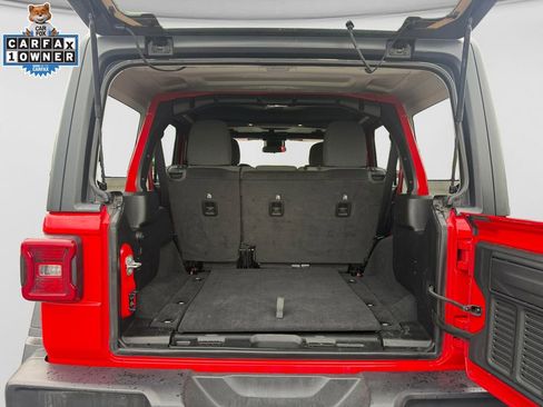 Certified 2025 Jeep Wrangler Unlimited Rubicon AWD/4WD image 18