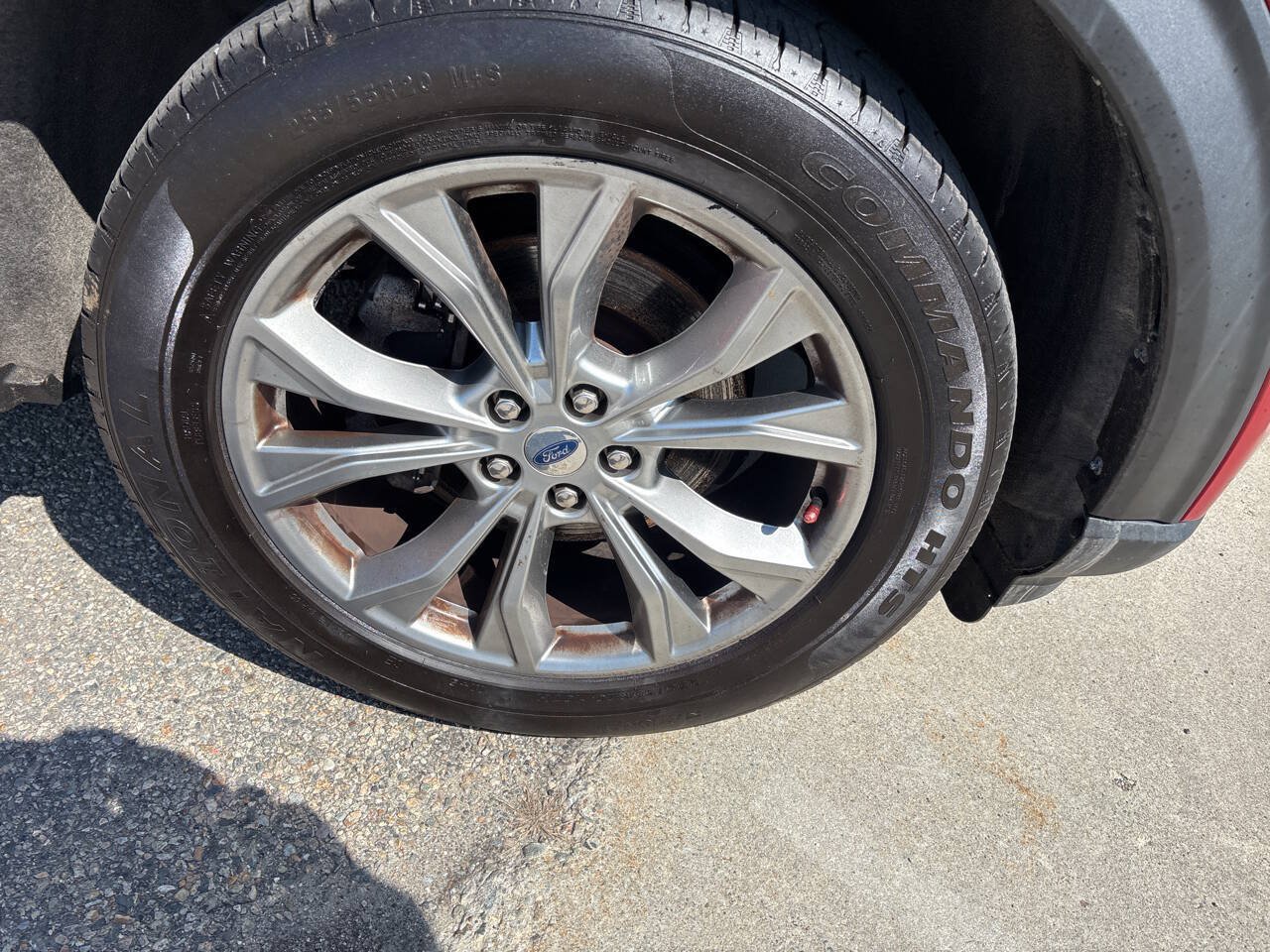 Used 2021 Ford Explorer Limited w/ Equipment Group 301A AWD/4WD image 26
