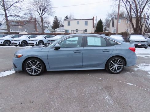 Certified 2022 Honda Civic Touring image 3