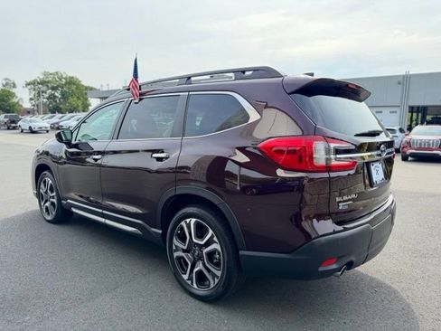 Used 2025 Subaru Ascent Touring AWD/4WD image 5