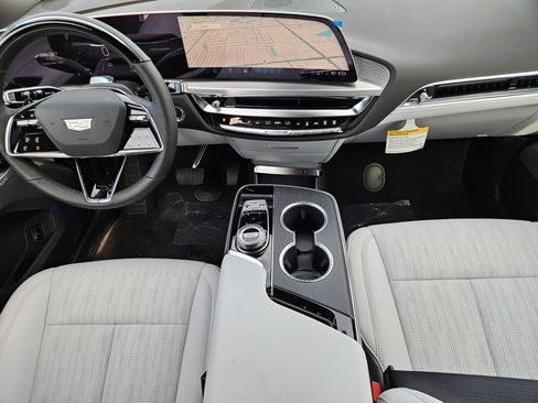 New 2025 Cadillac Lyriq Sport image 17