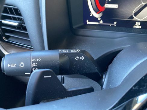 Used 2025 Nissan Rogue Platinum w/ Platinum Premium Package image 45