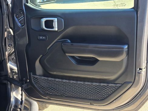 Used 2020 Jeep Wrangler Unlimited Sport S image 4