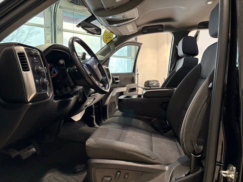Used 2019 Chevrolet Silverado 1500 LT w/ All Star Edition image 21