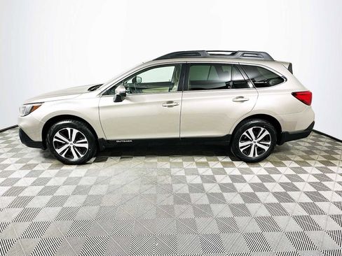 Used 2018 Subaru Outback 2.5i Limited image 4