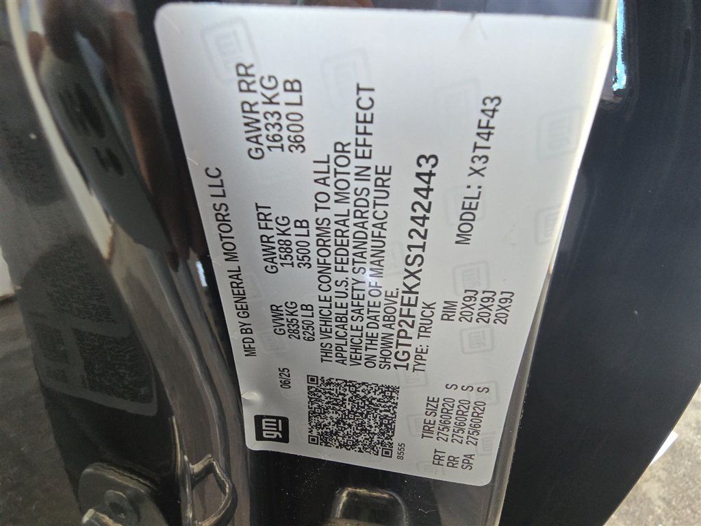 Used 2025 GMC Canyon Denali AWD/4WD image 34