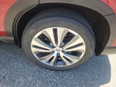Used 2019 Subaru Ascent Touring AWD/4WD image 8
