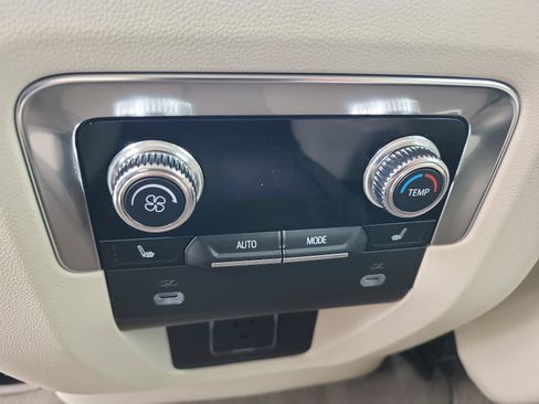 Certified 2023 GMC Yukon Denali AWD/4WD image 14