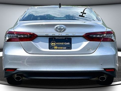 Used 2023 Toyota Camry XLE FWD image 5