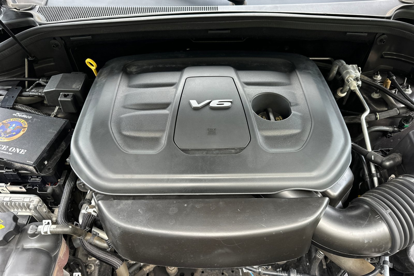 Used 2019 Jeep Grand Cherokee Overland AWD/4WD image 34
