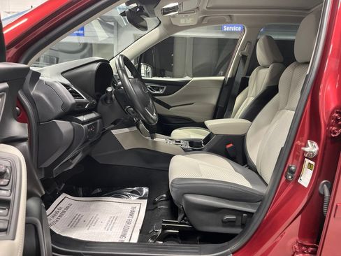 Used 2023 Subaru Forester Premium AWD/4WD image 16