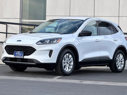 Certified 2022 Ford Escape SE w/ Convenience Package image 7