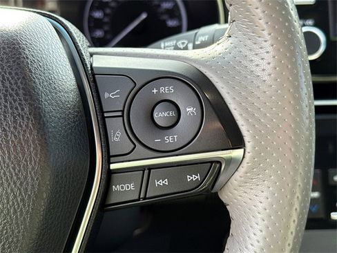 Used 2019 Toyota Avalon Limited image 28