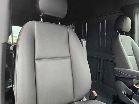 Used 2026 Mercedes-Benz Sprinter 2500 image 11