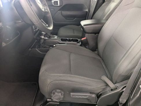 Used 2023 Jeep Wrangler Sport S image 12