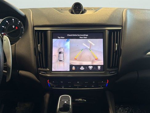 Used 2023 Maserati Levante Modena AWD/4WD image 19