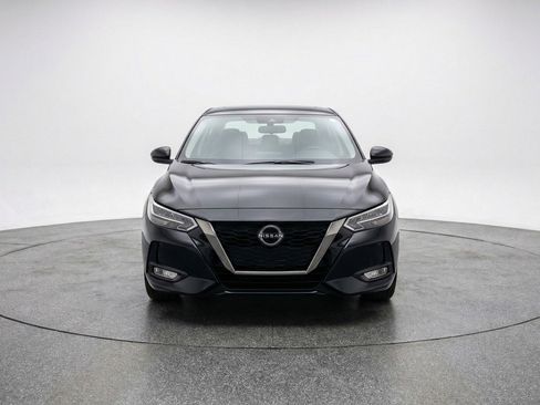 Used 2025 Nissan Sentra SV image 2